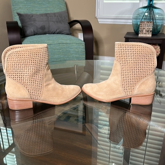 New Kaanas Warsaw Bootie Size 8 - Picture 4 of 9